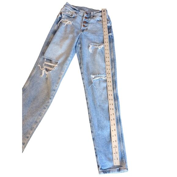 Arizona Women's Juniors Size 1 Blue High Rise Distressed Curvy Stretch Mom Jean - Picture 3 of 9